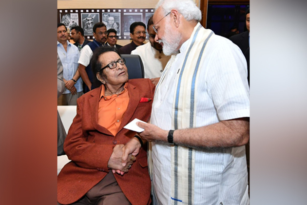"Will continue to inspire generations...," PM Modi mourns demise of Manoj Kumar
