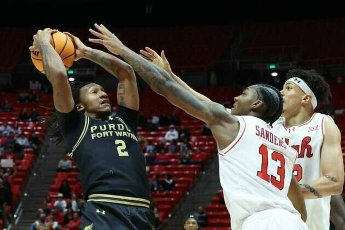 Three-point prowess pushes Utah past Purdue Fort Wayne