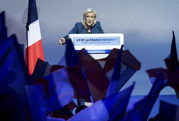 Marine Le Pen stands trial over EU money