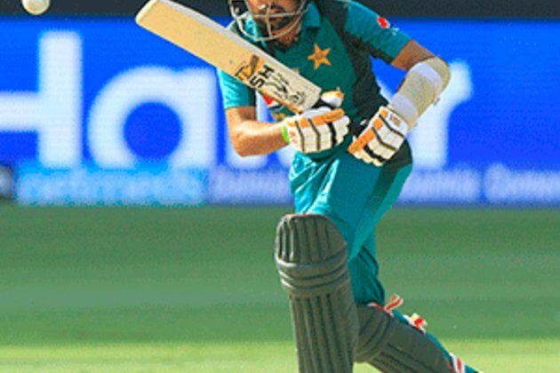 Pakistan thump sloppy Bangladesh for T20 series win