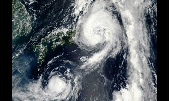 Authorities warn as strong typhoon approaches Japan Authorities warn as strong typhoon approaches Japan