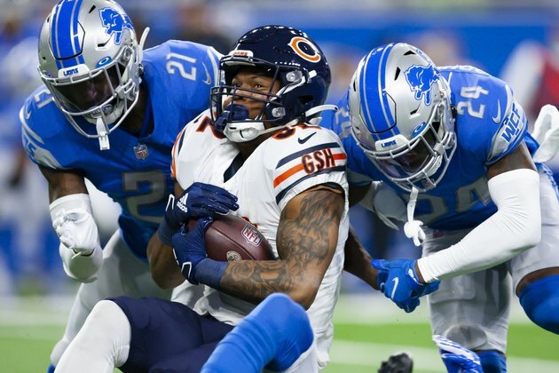 Bears snap five-game skid, beat hapless Lions