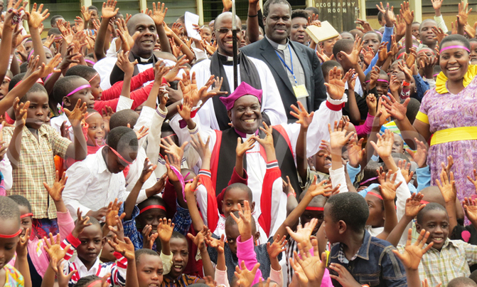 Christians urged to shun worldly things Christians urged to shun worldly things