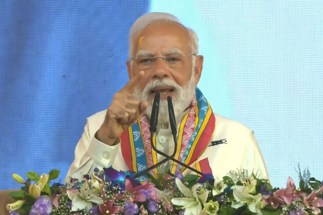 "Proper housing to nearly four crore people": PM Modi highlights welfare schemes for poor