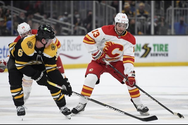 Blackhawks aim to close out road trip on high note vs. Flames