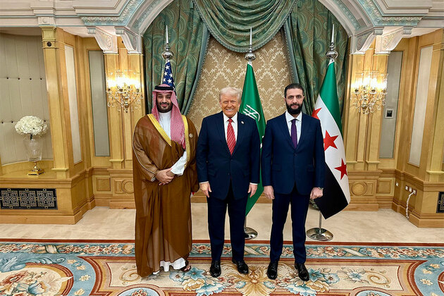 Trump holds talks with Syrian leader and Saudi Crown Prince on Russia-Ukraine, Israel-Hamas