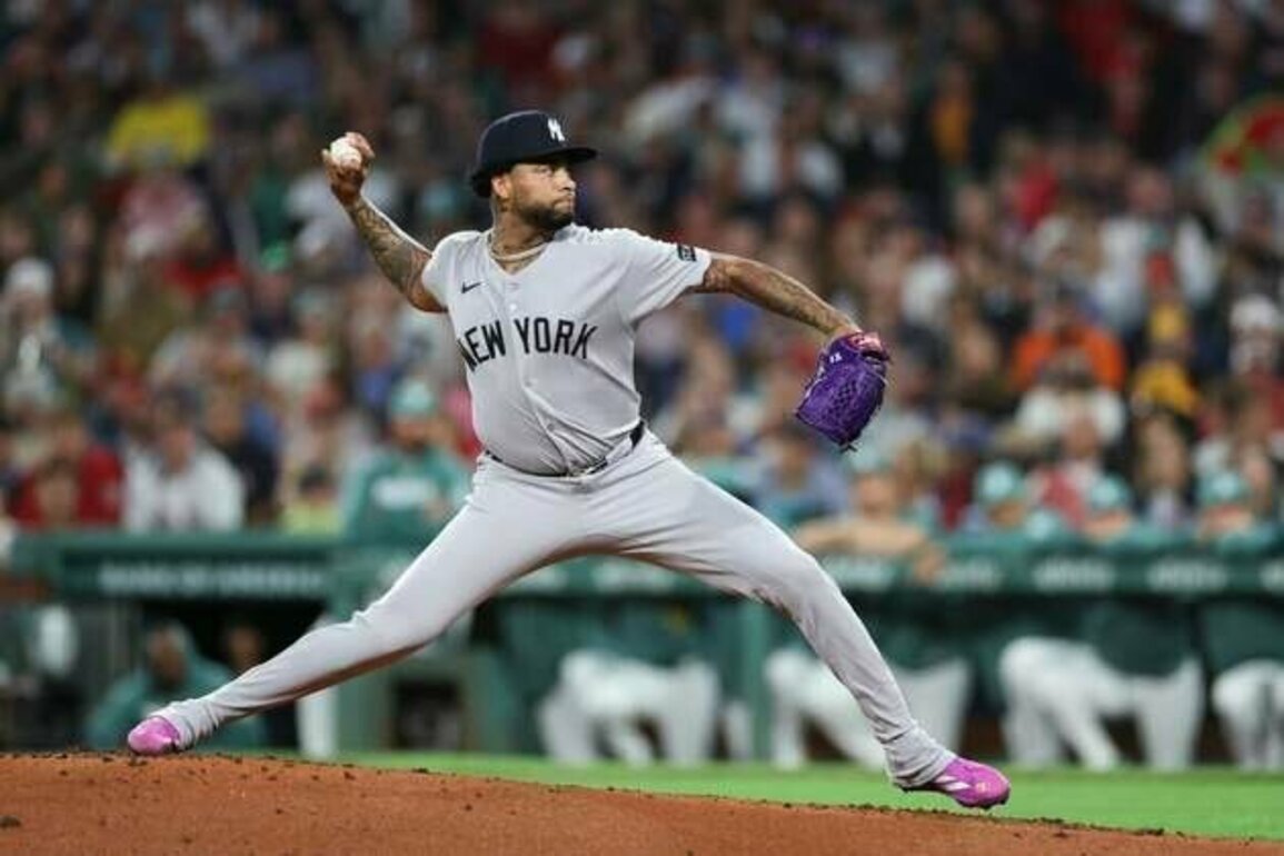 Luis Gil, Yankees keep eyes on playoffs in matchup with Twins