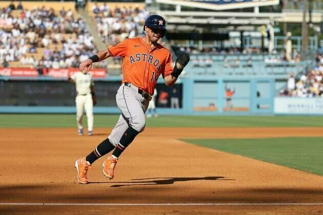 Astros use 4-run third inning to race past Dodgers