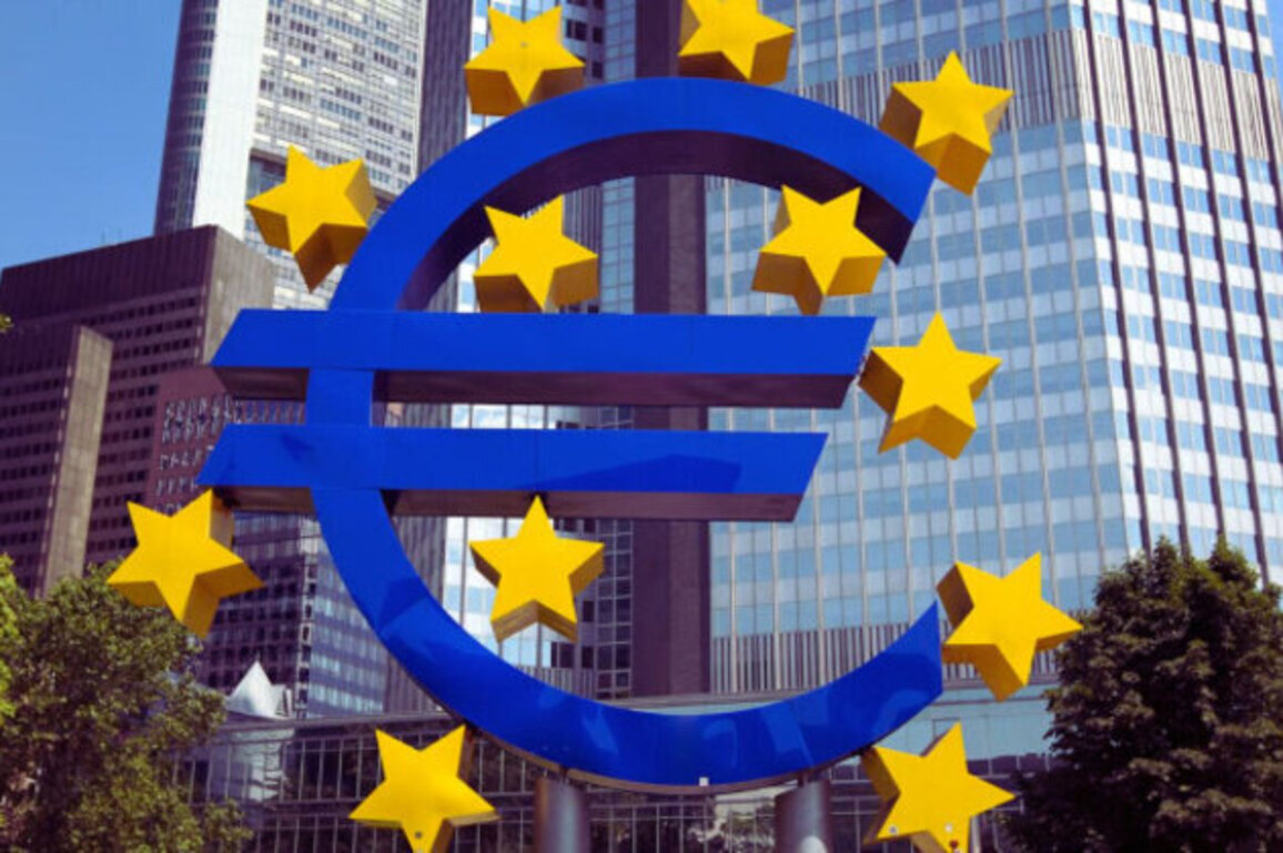 Eurozone Inflation Dips to 1.7% in January, Bulgaria at 2.3%