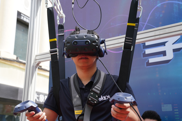 China greenlights new sci-tech colleges for growing talent demand