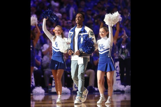Report: Rajon Rondo likely to join Kentucky coaching staff
