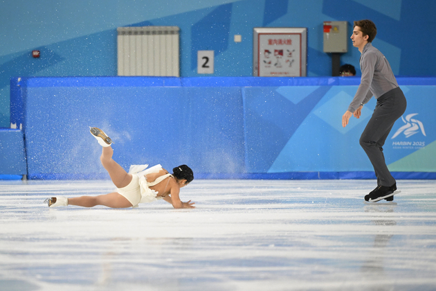 (SP)CHINA-HARBIN-ASIAN WINTER GAMES-FIGURE SKATING-MIXED PAIR SKATING FREE SKATING(CN)