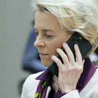 Von der Leyen trolled by phone upgrade offer