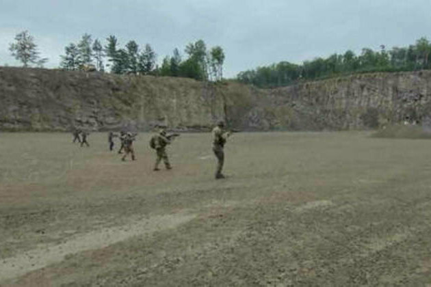 Servicemen arrested in Canada over 'terrorist' plot