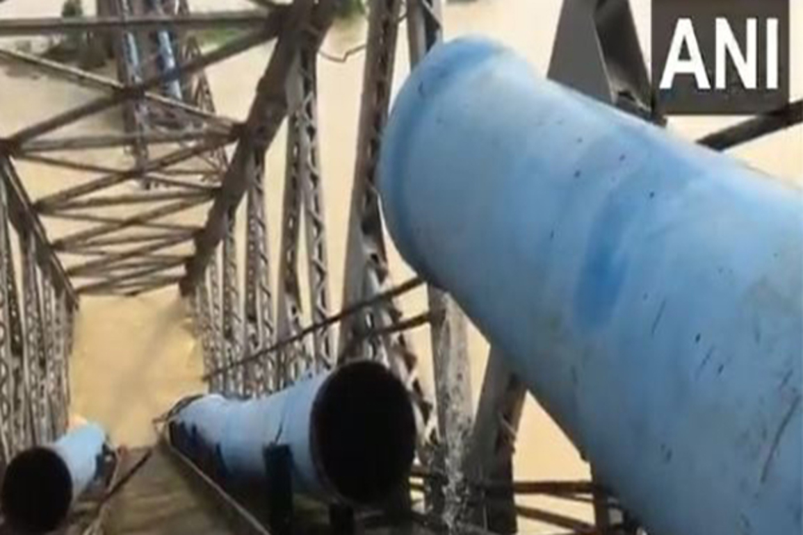 WB: Iron bridge in Asansol collapses, no casualties reported