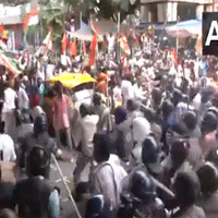 Police lathicharge protestors to stop 'Nabanna Chalo Abhiyan', marking year since RG Kar rape and murder
