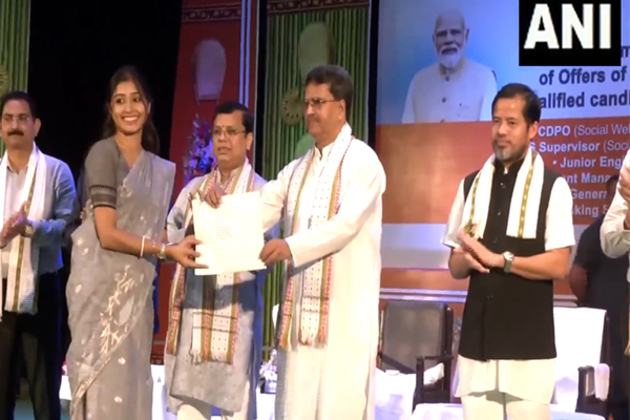 Tripura: CM Manik Saha hands over appointment letters to 479 recruits