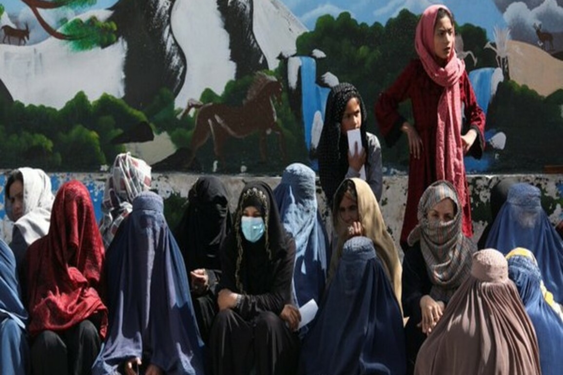 Pakistan frees over 100 Afghan migrants amid Mass Deportations; over 3.4 million sent back since 2023