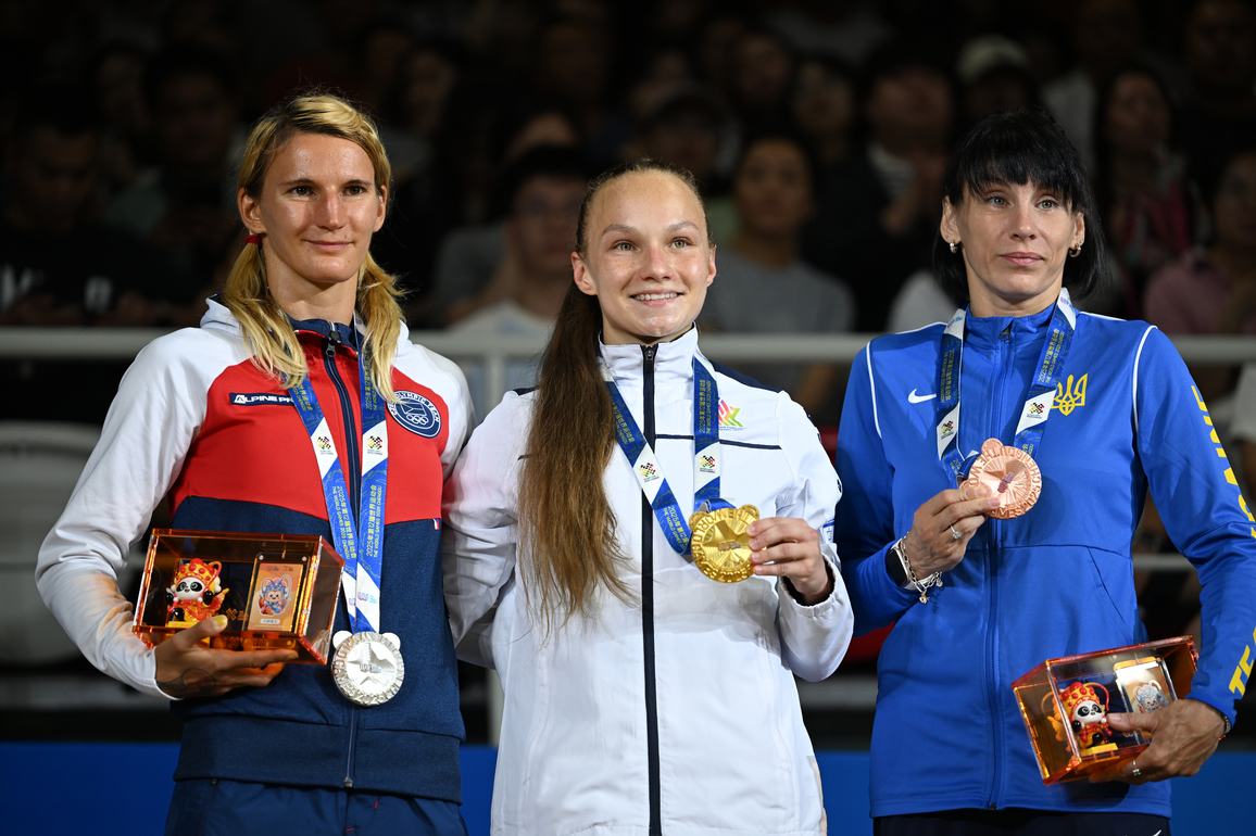 (SP)CHINA-CHENGDU-THE WORLD GAMES 2025-KICKBOXING-WOMEN'S K1-52KG-VICTORY CEREMONY (CN)