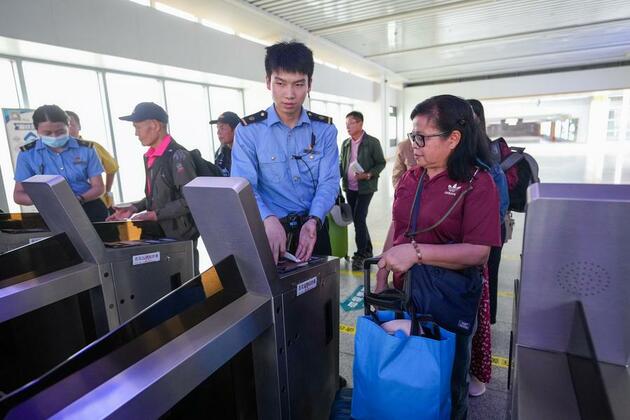 Behind the scenes of China-ASEAN tourism boom