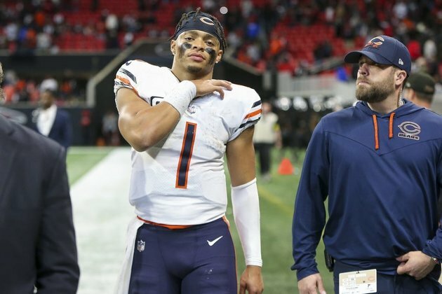 Report: Bears QB Justin Fields to have MRI on shoulder