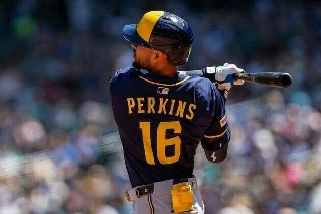 Blake Perkins' walk-off single lifts Brewers past Marlins