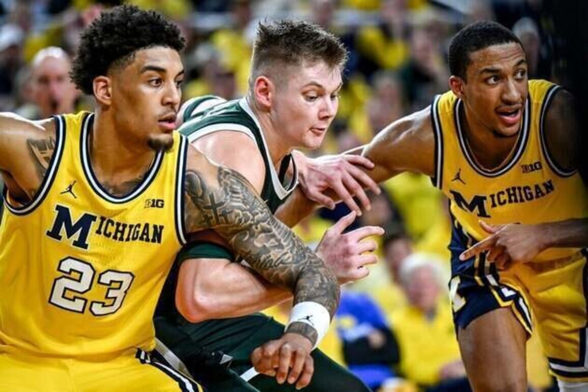 Top 25 roundup: No. 3 Michigan tops No. 8 Michigan St. for 19-1 Big Ten mark