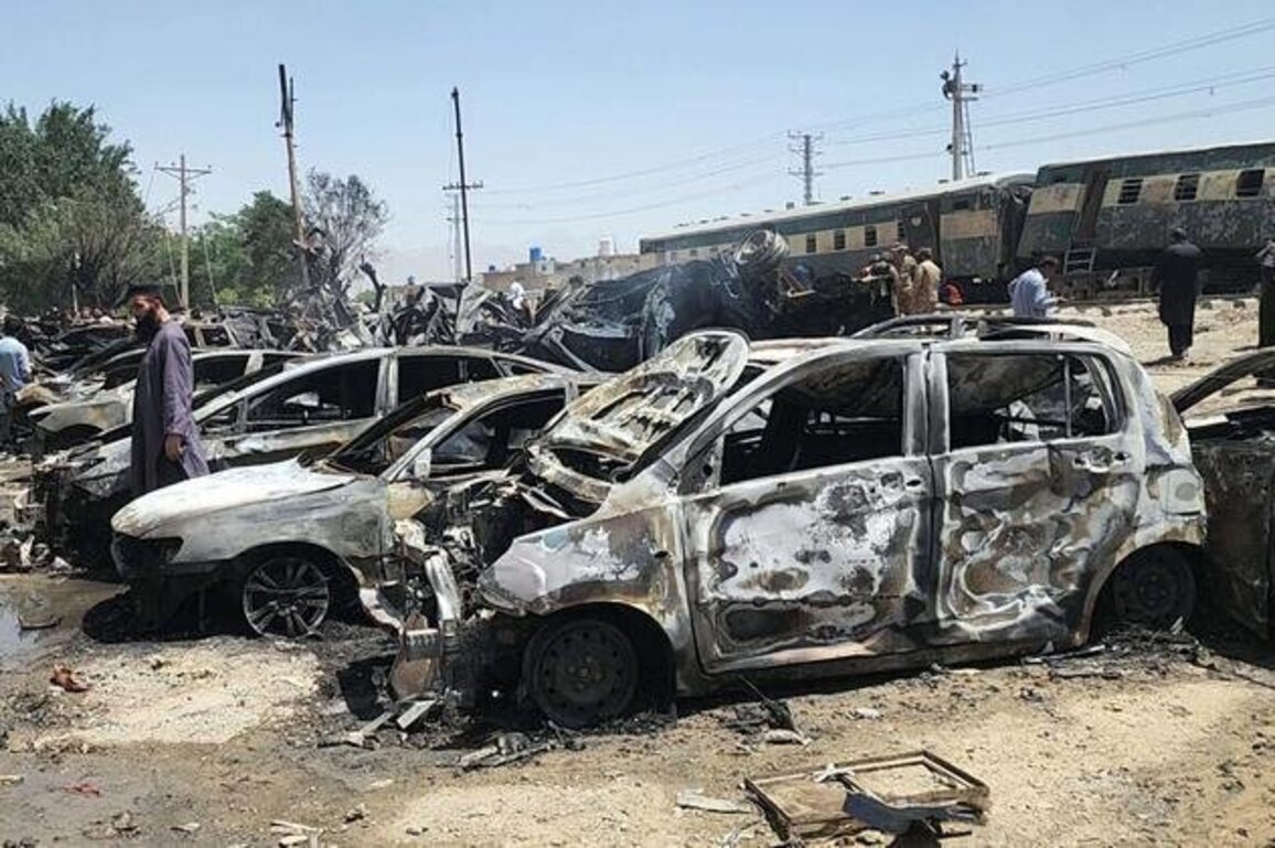 UN condemns train explosion in Pakistan