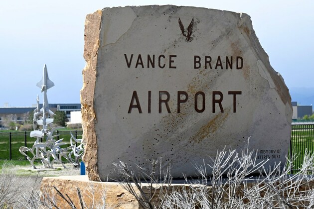Plane crashes near Vance Brand Airport in Longmont