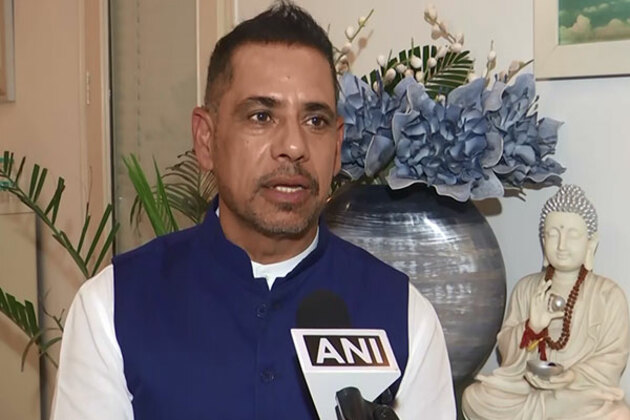 Robert Vadra seeks new date after ED summons: Sources
