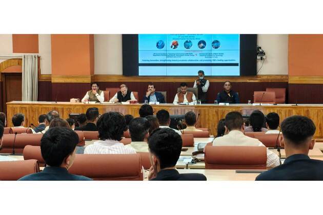 HIMCOSTE, TDB host 'Atmanirbhar Yatra' in Shimla to boost Himachal startup ecosystem