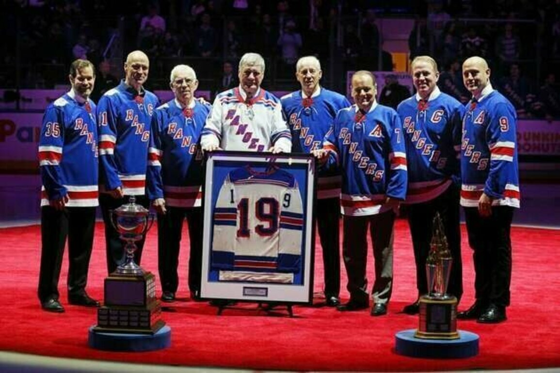 Hall of Fame Rangers G Ed Giacomin dies at 86