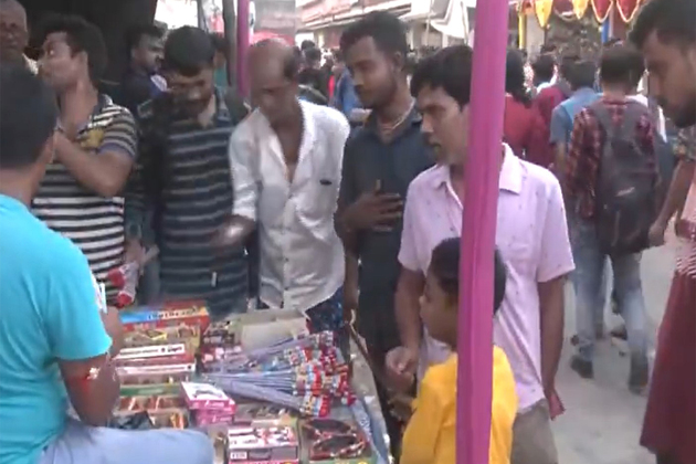 People throng West Bengal's Champahati firecracker market ahead of Diwali, Kali Puja