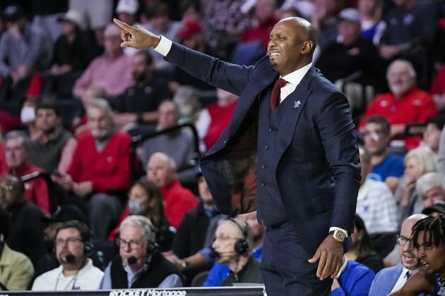 Jarkel Joiner lifts Ole Miss over No. 18 Memphis
