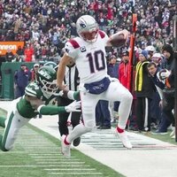 Drake Maye throws 5 TD passes as Patriots rout Jets