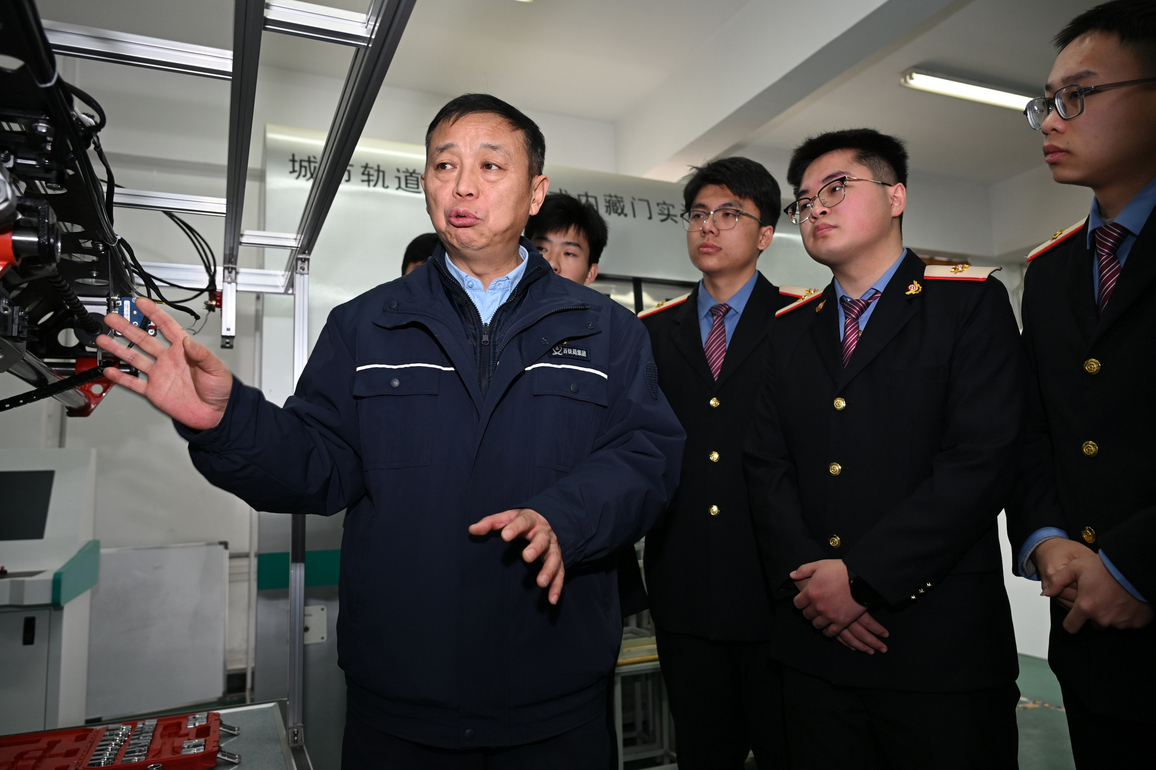 ChineseToday | Senior train technician focuses on skilled workforce development