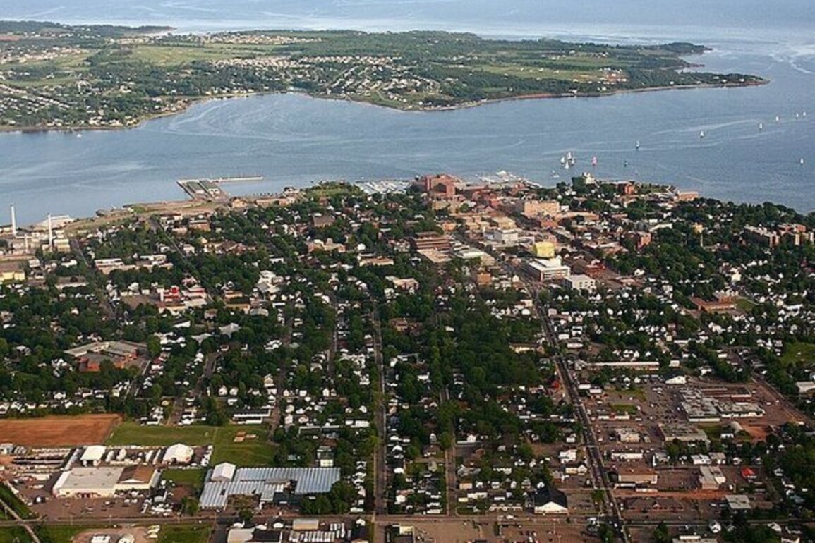 PEI Energy Strategy Aims to Cut Household Costs, Boost Local Power