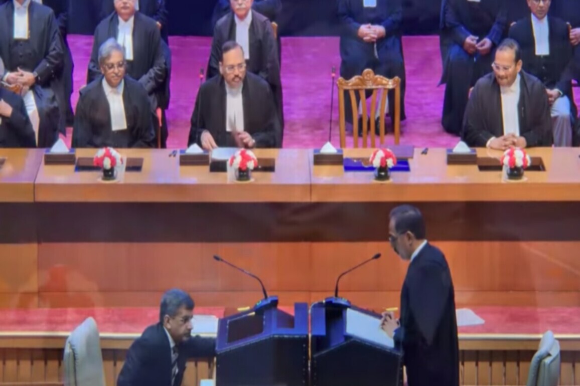 Supreme Court gets five new judges, strength increases to 37