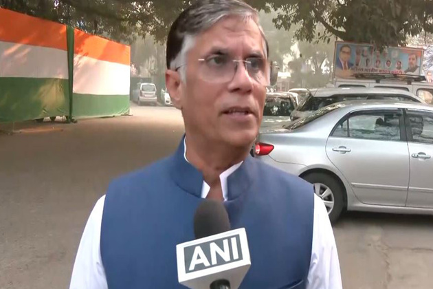 "What can an organisation known for Godse teach an organisation founded by Gandhi?": Pawan Khera on Digvijaya's praise for RSS organisational strength