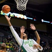 Desperate to turn around its season, Oregon hosts UC-Davis