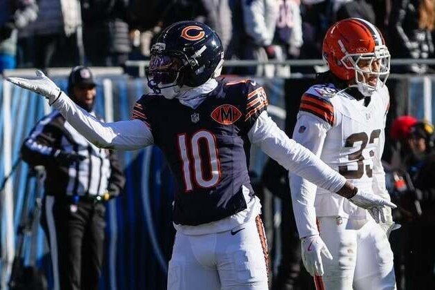 Report: Bears WR Luther Burden, LB Noah Sewell injured