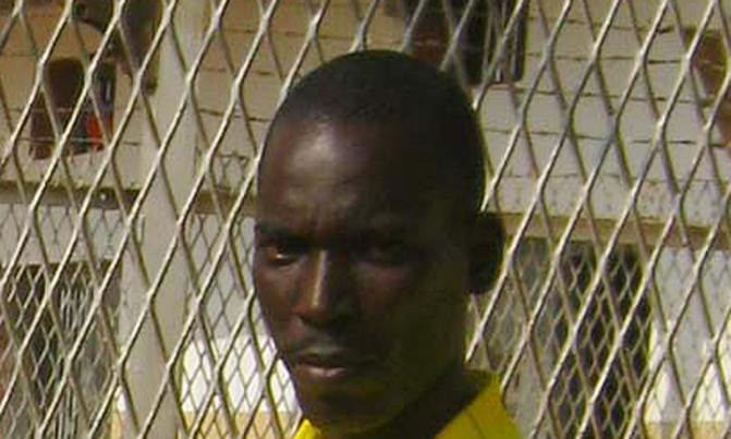 Convict yearning for love Convict yearning for love