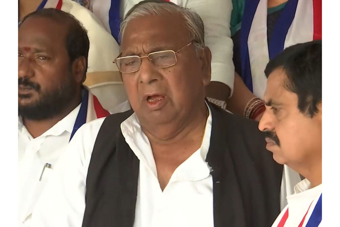 "Conspiracy going on today to pass bill": Congress leader V Hanumantha Rao on Women's Reservation Bill