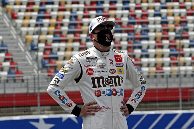 Charlotte to host second midweek NASCAR Cup race