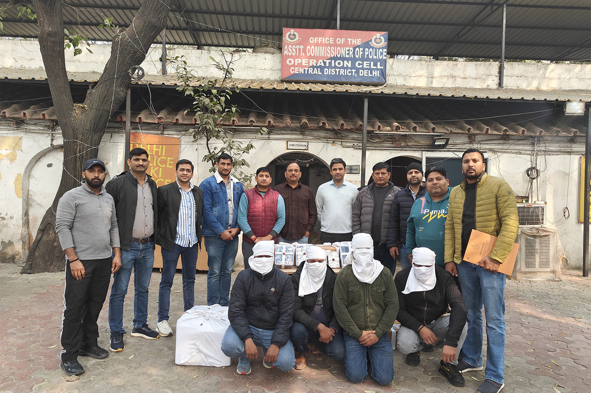 Fake Samsung phone racket busted in Delhi, 4 arrested