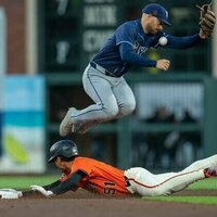 Rays come back three times, hand Giants 6th straight loss