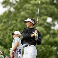 Linn Grant, Grace Kim share lead halfway through The Annika
