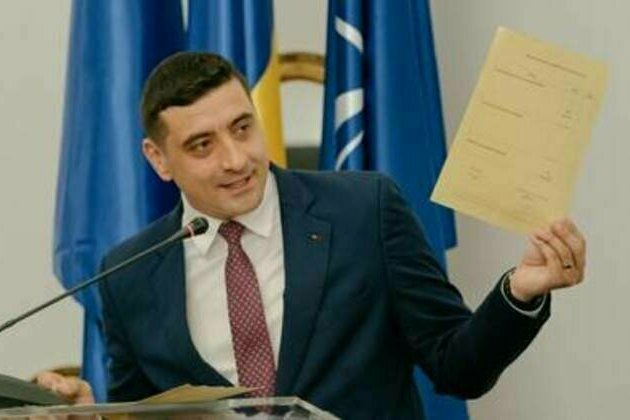 Romanian presidential frontrunner slams 'authoritarian' Macron