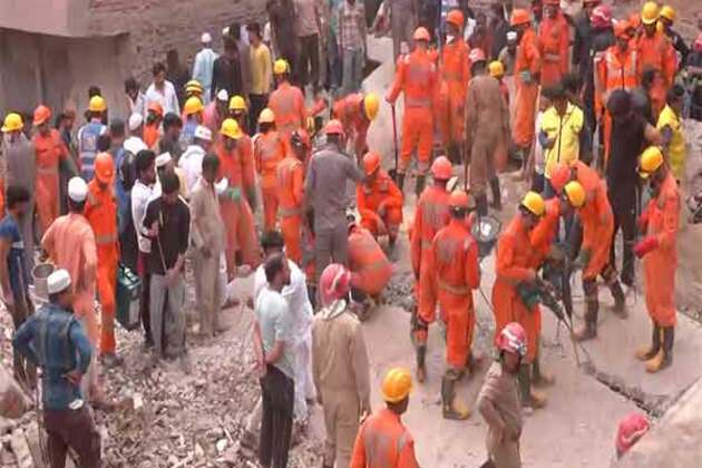 "They are nowhere to be seen": Rescue Op underway as building collapses in Delhi's Mustafabad