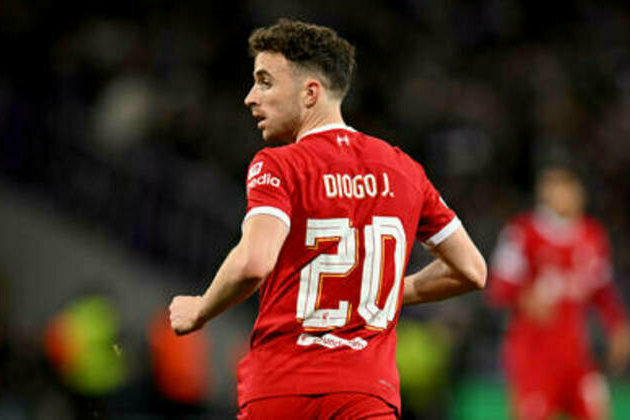 Liverpool football star dies in car crash
